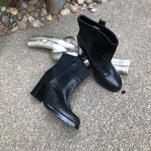 Lauren Ralph Lauren Black Devyn Suede Leather Boot